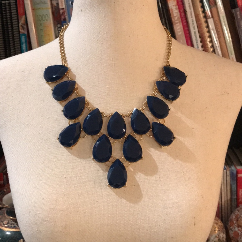 Final Price- NEW! Set of Faceted Necklace and Matching Earrings